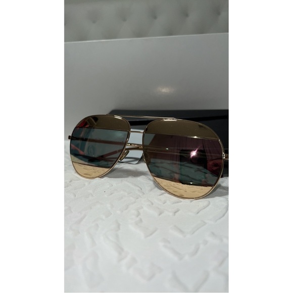 ‼️SOLD‼️ Dior Sunglasses Perfect Condition 😎 - Picture 6 of 10